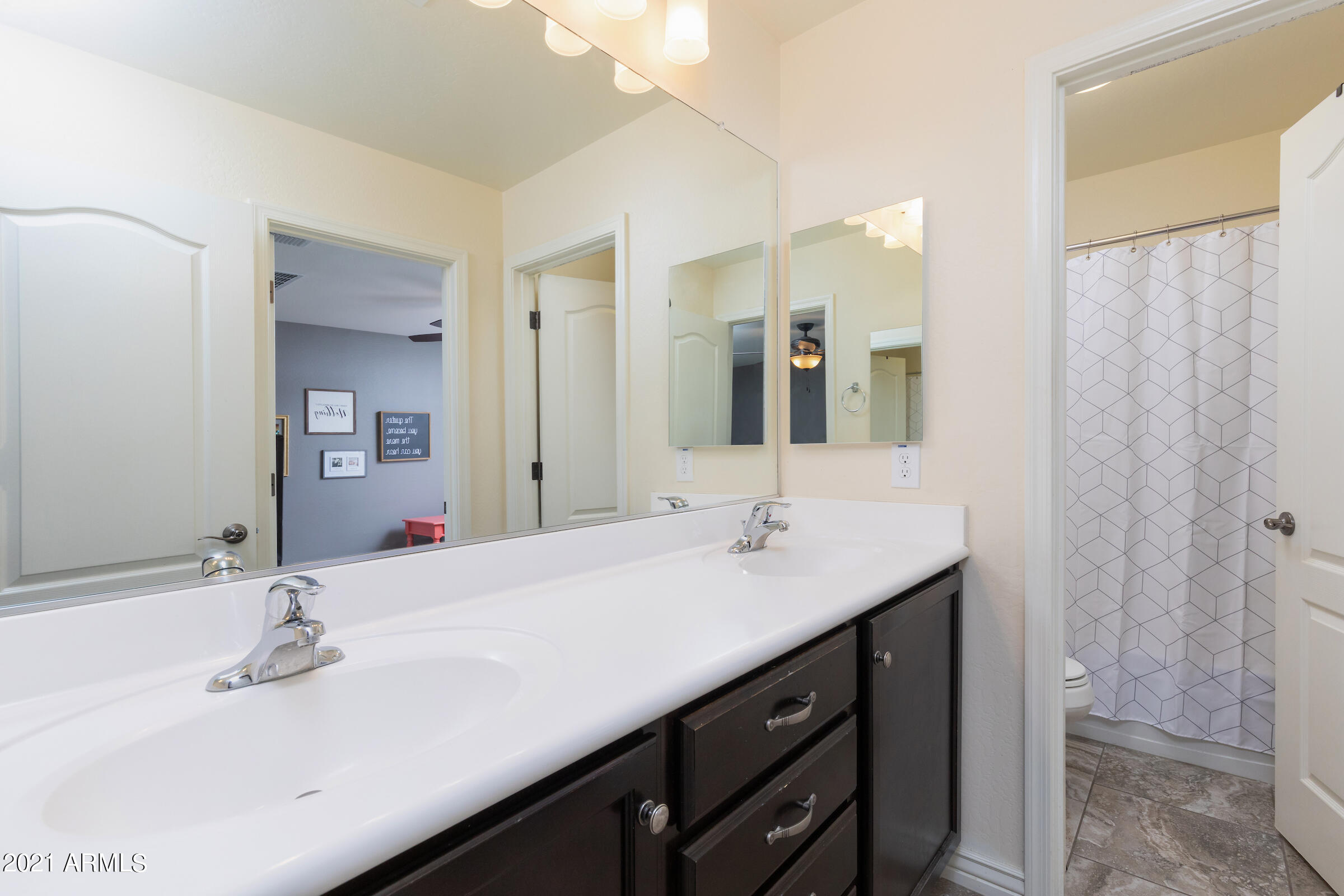 2464 East Stacey Road Gilbert, AZ 85298 - Photo 20 of 34 2464_E_Stacey_Rd_16