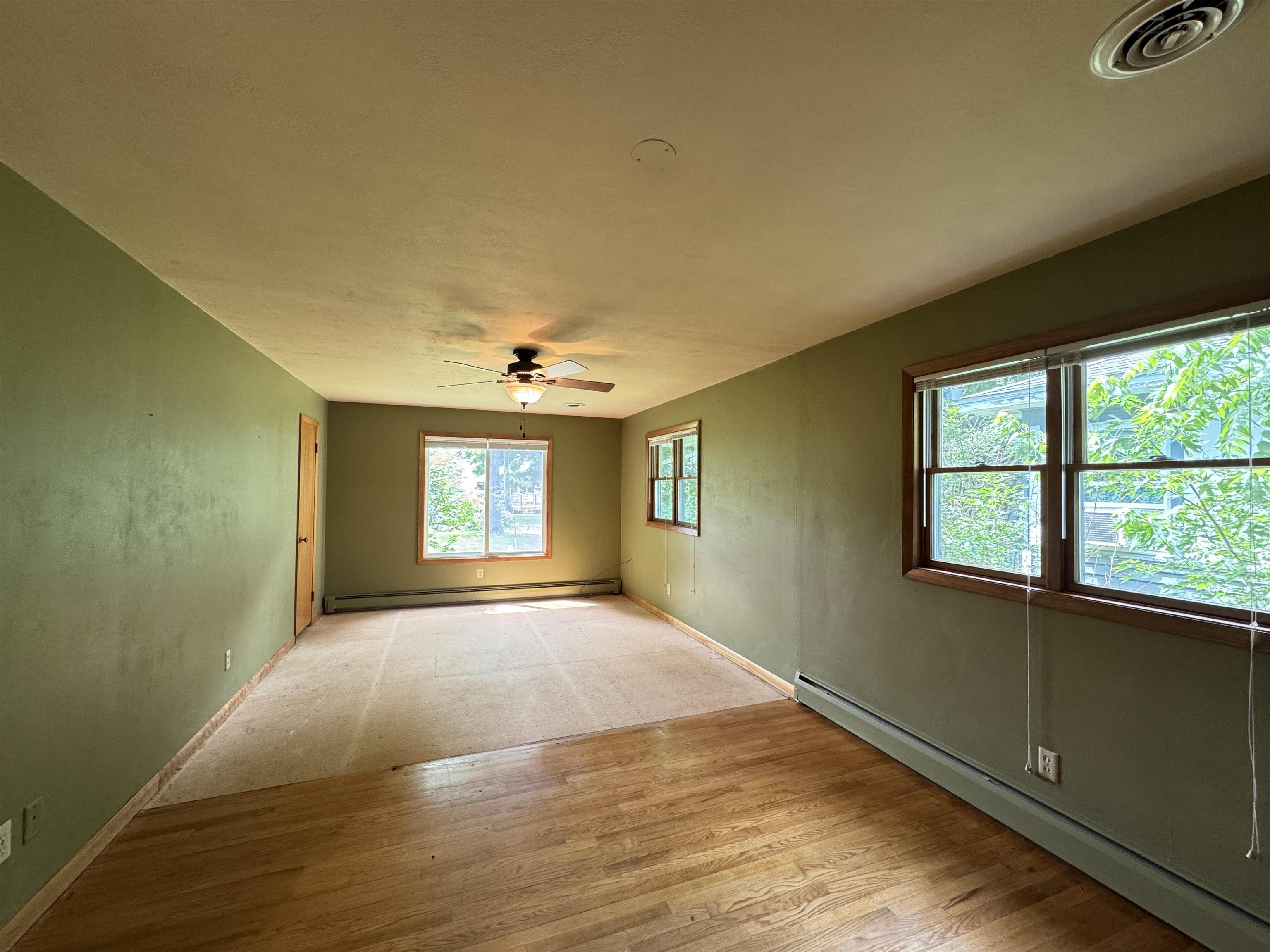 534 Demarest Avenue Waupaca, WI 54981 - Photo 9 of 21
