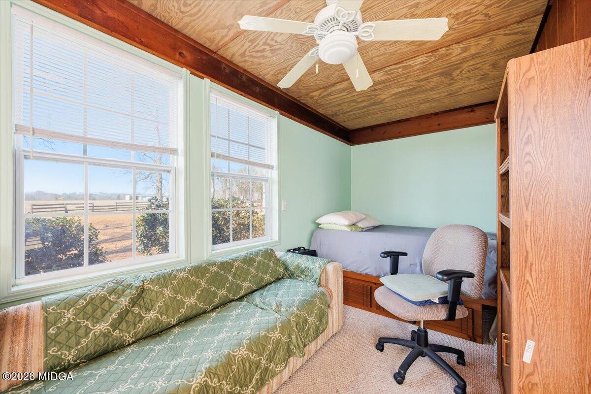 146 Mooring Road Hawkinsville, GA 31036 - Photo 45 of 64 a living room with furniture and a window
