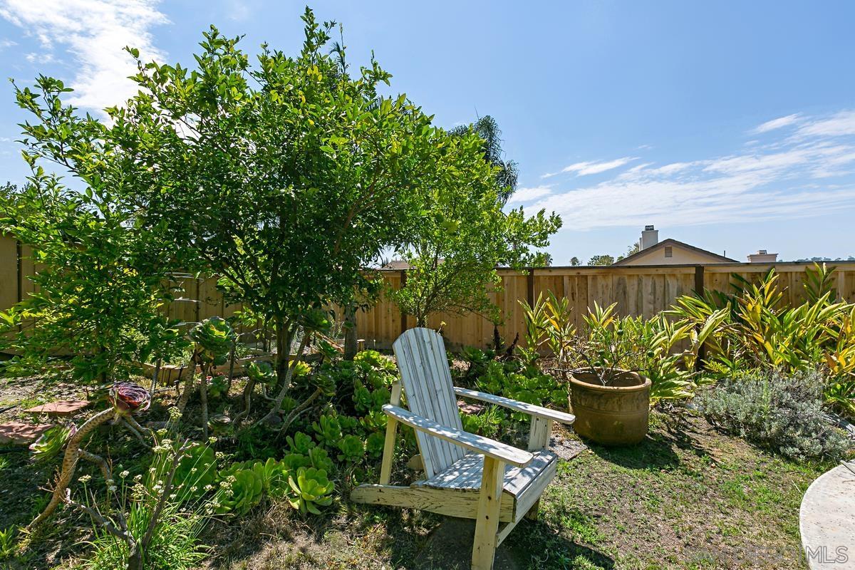 4031 Grayson Drive San Diego, CA 92130 - Photo 26 of 27 a view of a terrace with sitting area