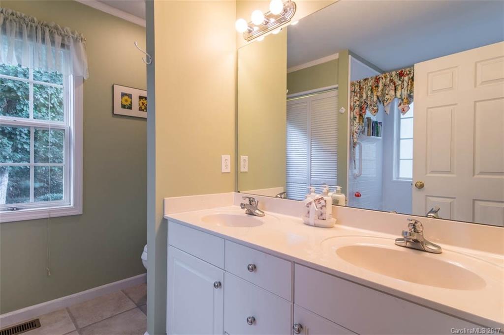 7166 Pine Ridge Drive Denver, NC 28037 - Photo 14 of 24 Gallery Image 14