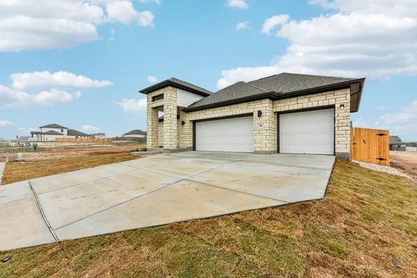 $449,999 | 581 Treadwell Lane, Kyle, TX 78640