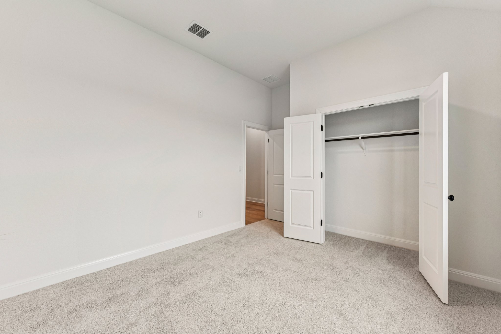 581 Treadwell Lane Kyle, TX 78640 - Photo 9 of 26 a view of an empty room