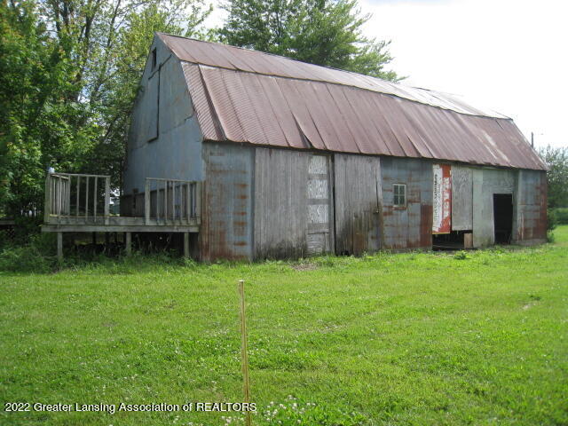 375 East Frost Road Mason, MI 48854 - Photo 6 of 22 IMG_5834