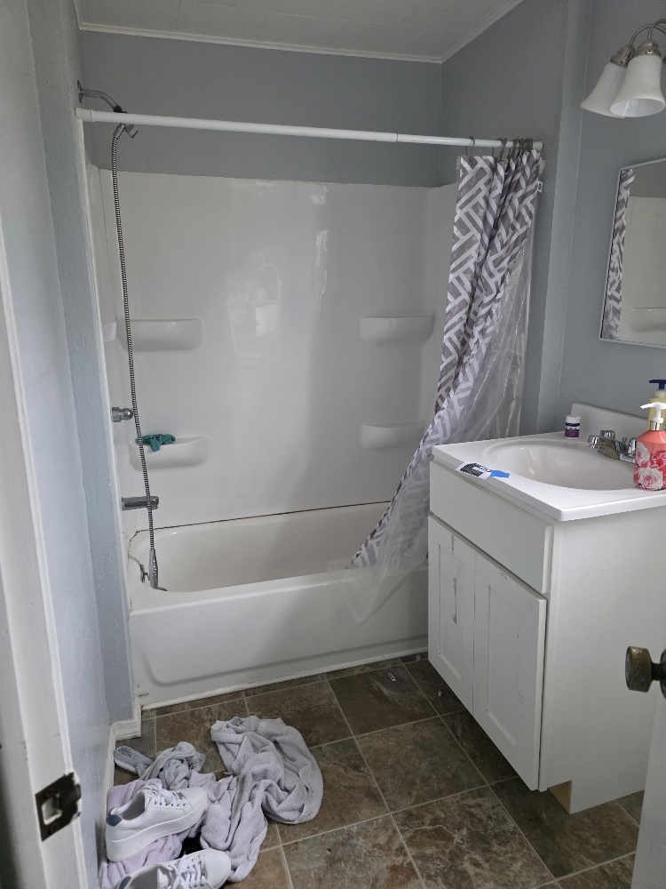 307 South Poplar Street Farina, IL 62838 - Photo 9 of 10