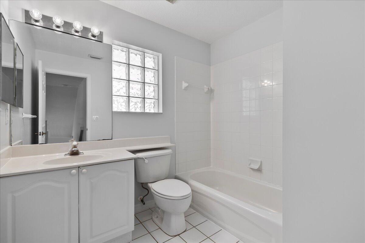 5143 Elpine Way Riviera Beach, FL 33418 - Photo 20 of 41 20250901233939050257000000-o