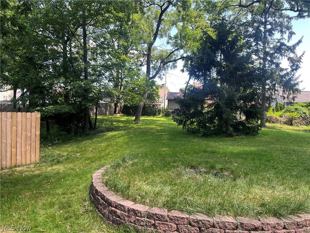 8330 West Moreland Road Cleveland, OH 44129 - Photo 19 of 19