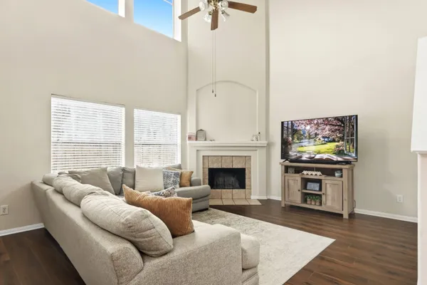 $2,400 | 20214 Ribbonwood Point Court, Tomball, TX 77375
