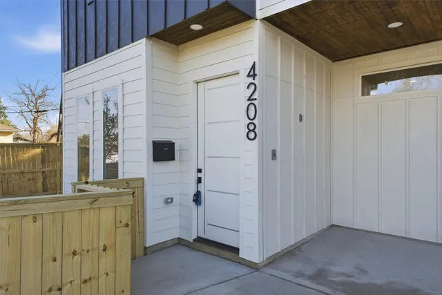 $2,900 | 4208 Fox Street, Houston, TX 77003