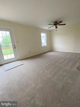 $2,385 | 207 Fairfield Drive, Warrenton, VA 20186