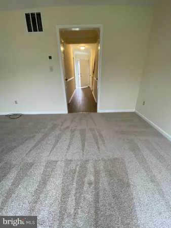 $2,385 | 207 Fairfield Drive, Warrenton, VA 20186