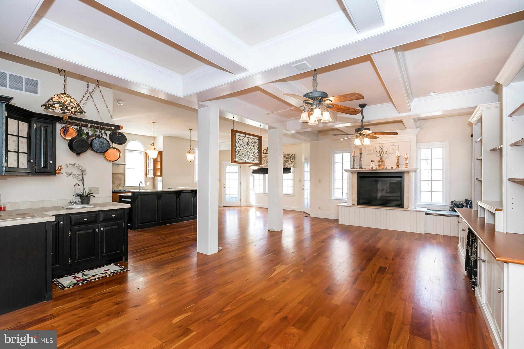 1403 Steeple Chase Road Downingtown, PA 19335 - Photo 13 of 37 Family Rm with Butlers Pantry/Wet Bar!