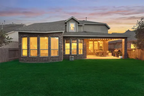 $650,000 | 319 Kinderwood Trail, Montgomery, TX 77316