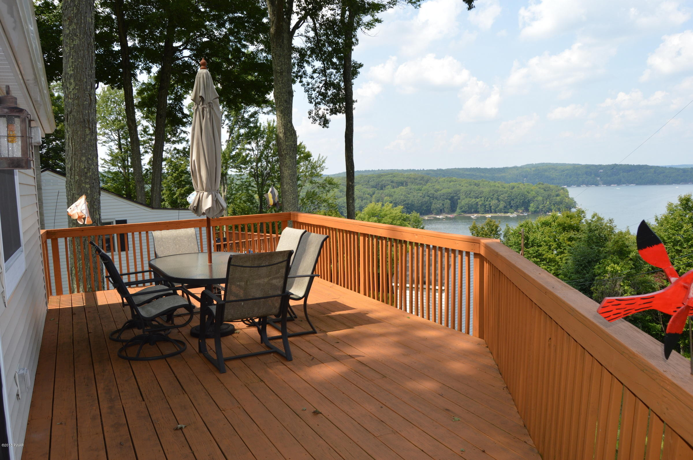 111 Paupack Road Greentown, PA 18426 - Photo 2 of 21 DSC_0167