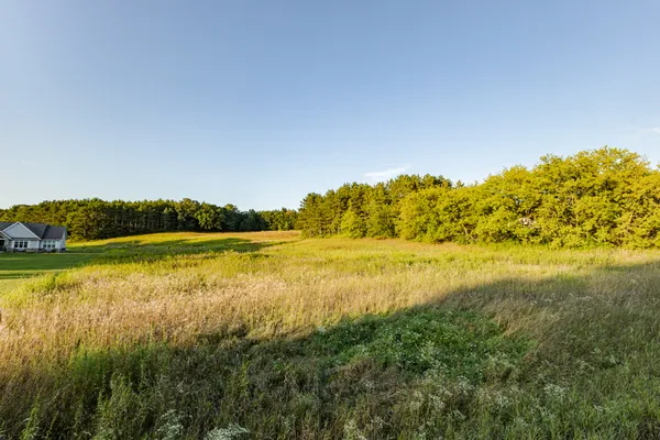 $164,500 | 1980 Paradise Drive, Trenton, WI 53095