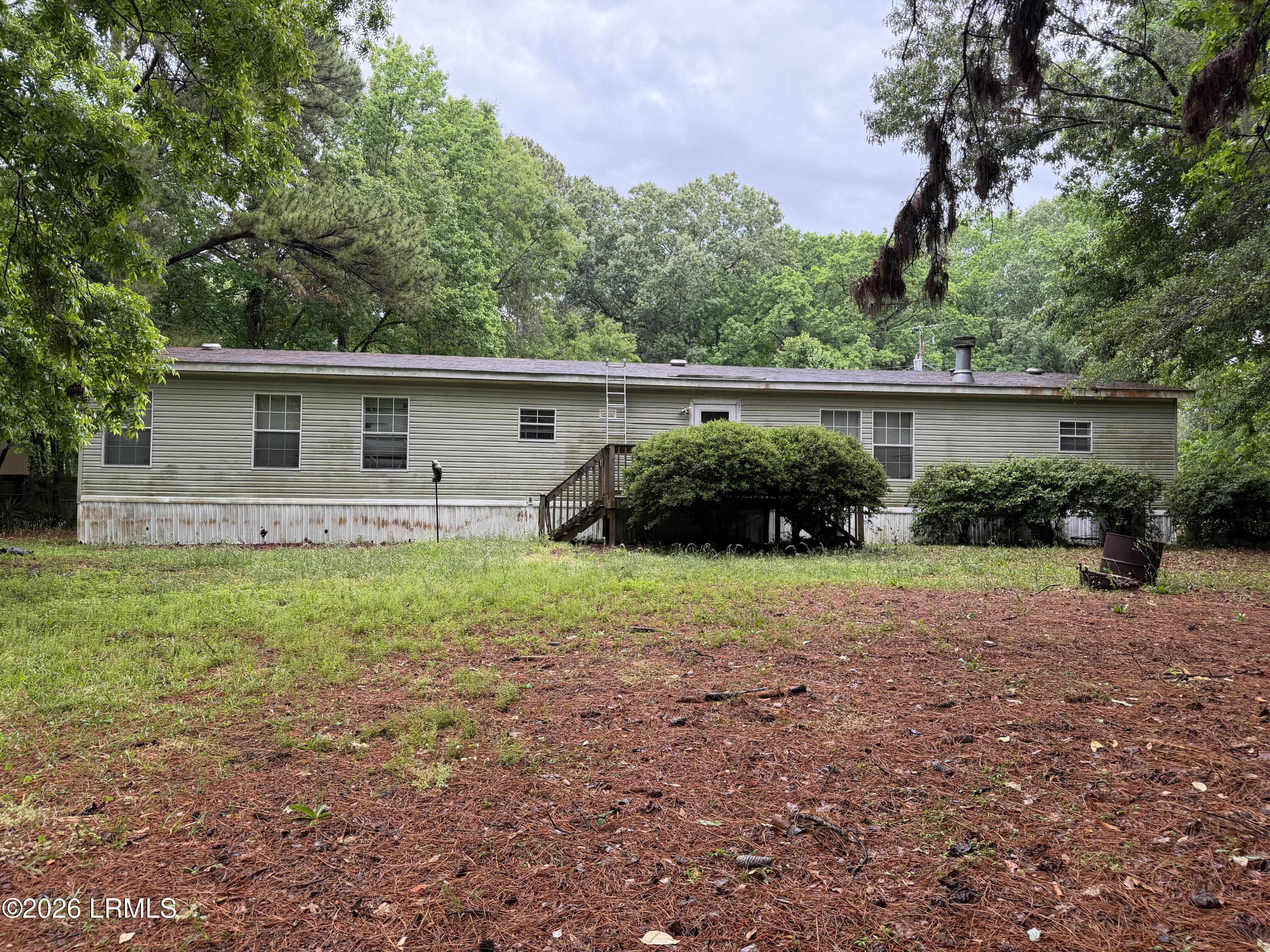 185 Stanley Road Beaufort, SC 29906 - Photo 2 of 36 IMG_0471