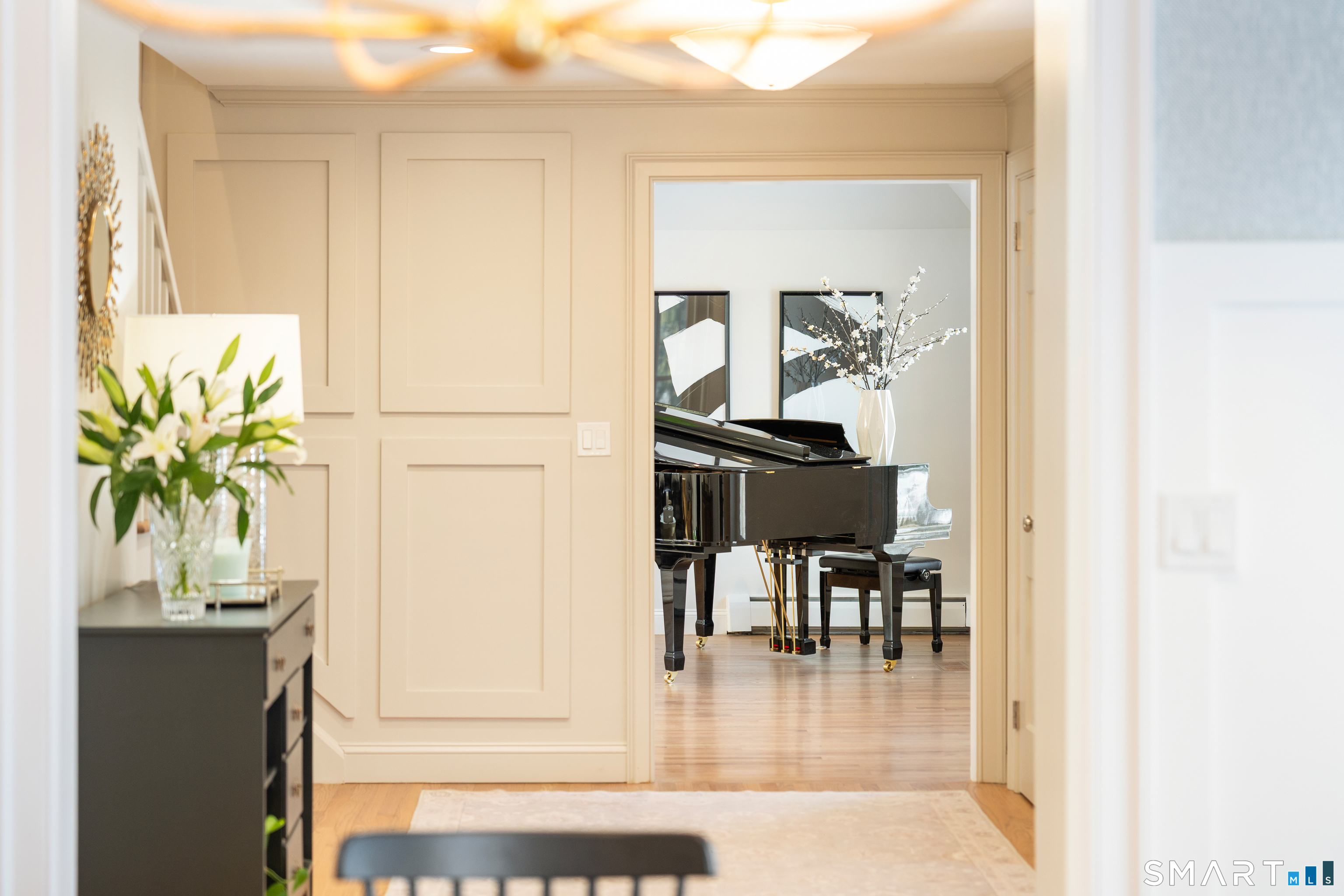 295 Brushy Ridge Road New Canaan, CT 06840 - Photo 5 of 40