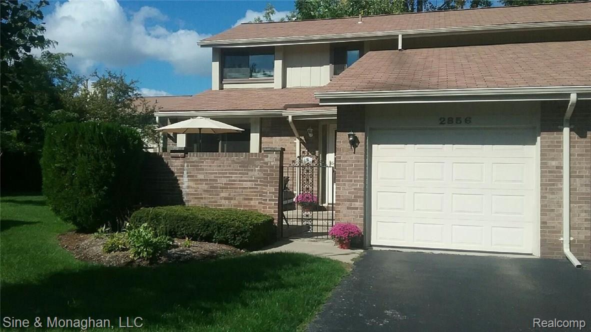 2856 Trailwood Drive, Unit 32 Rochester, MI 48309 - Photo 1 of 17 1.jpg