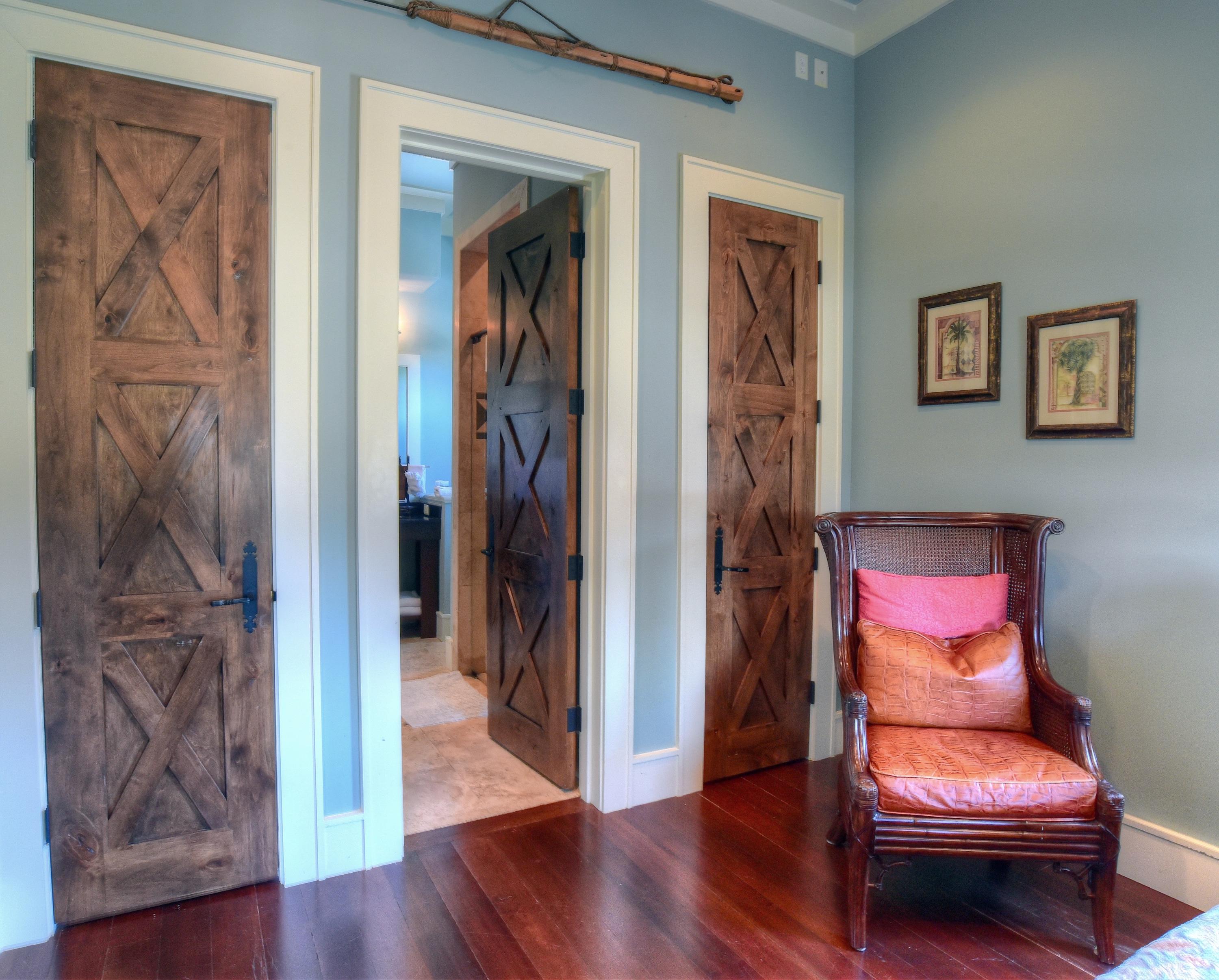 40 Rue Caribe Miramar Beach, FL 32550 - Photo 29 of 64 a view of a hallway with wooden floor and closet