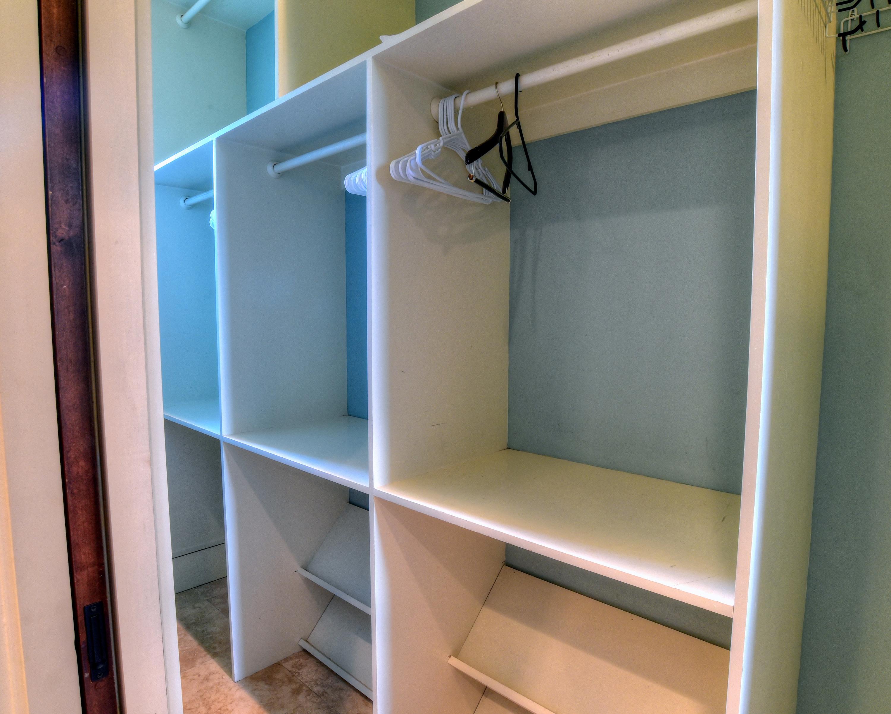 40 Rue Caribe Miramar Beach, FL 32550 - Photo 48 of 64 a bathroom with a bathtub