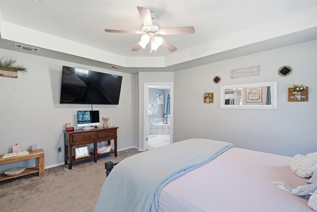 210 Saddle Club Road Weatherford, TX 76088 - Photo 13 of 40 Gallery Image 13