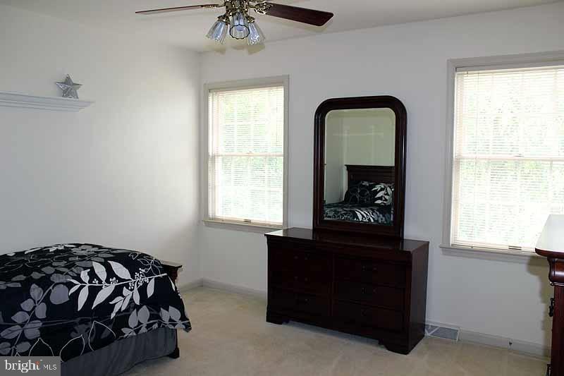 2489 Raleigh Drive Lancaster, PA 17601 - Photo 17 of 28 Gallery Image 17