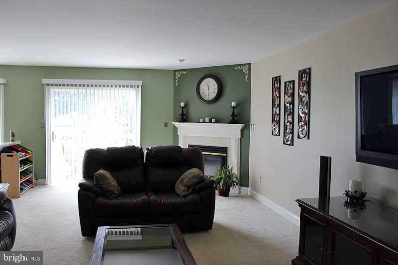 2489 Raleigh Drive Lancaster, PA 17601 - Photo 7 of 28 Gallery Image 7