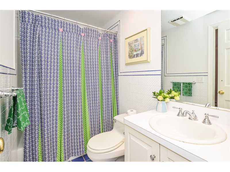 16 Willow Road Riverside, CT 06878 - Photo 21 of 24 a bathroom with a sink toilet and shower