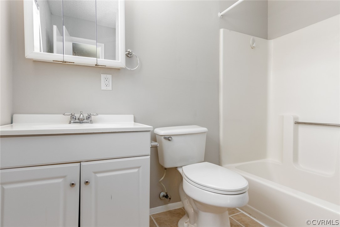 8781 Croaker Road Williamsburg, VA 23188 - Photo 16 of 25 Ensuite Bath