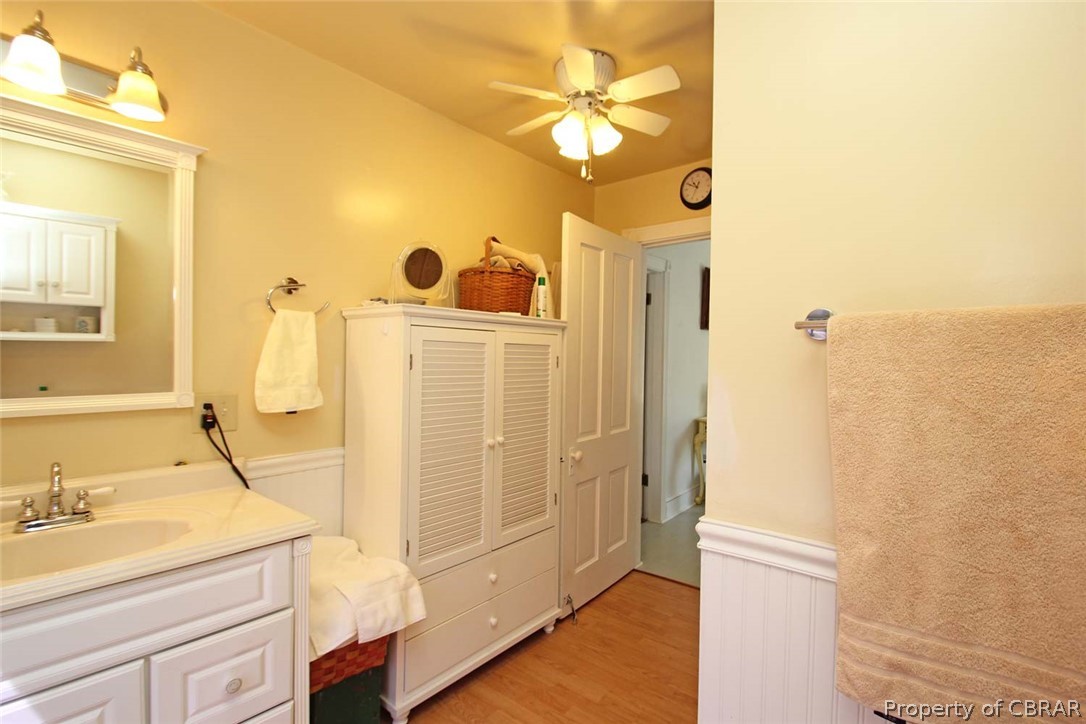 1260 Ocran Road White Stone, VA 22578 - Photo 39 of 45 Full Bath for Guest Rooms