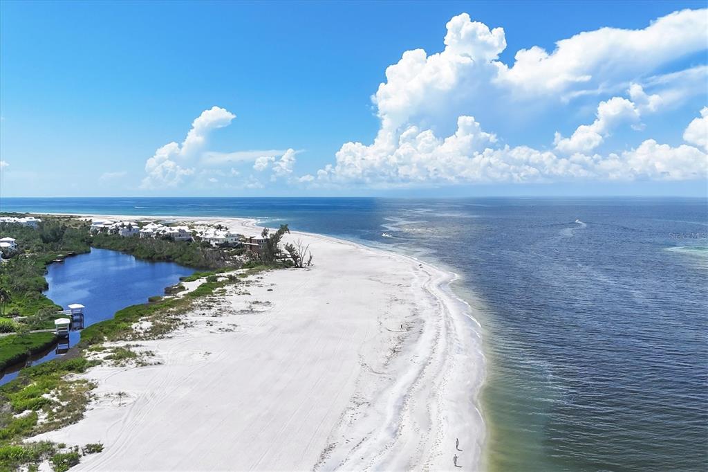 6040 Palm Point Way Boca Grande, FL 33921 - Photo 6 of 27 a view of a backyard
