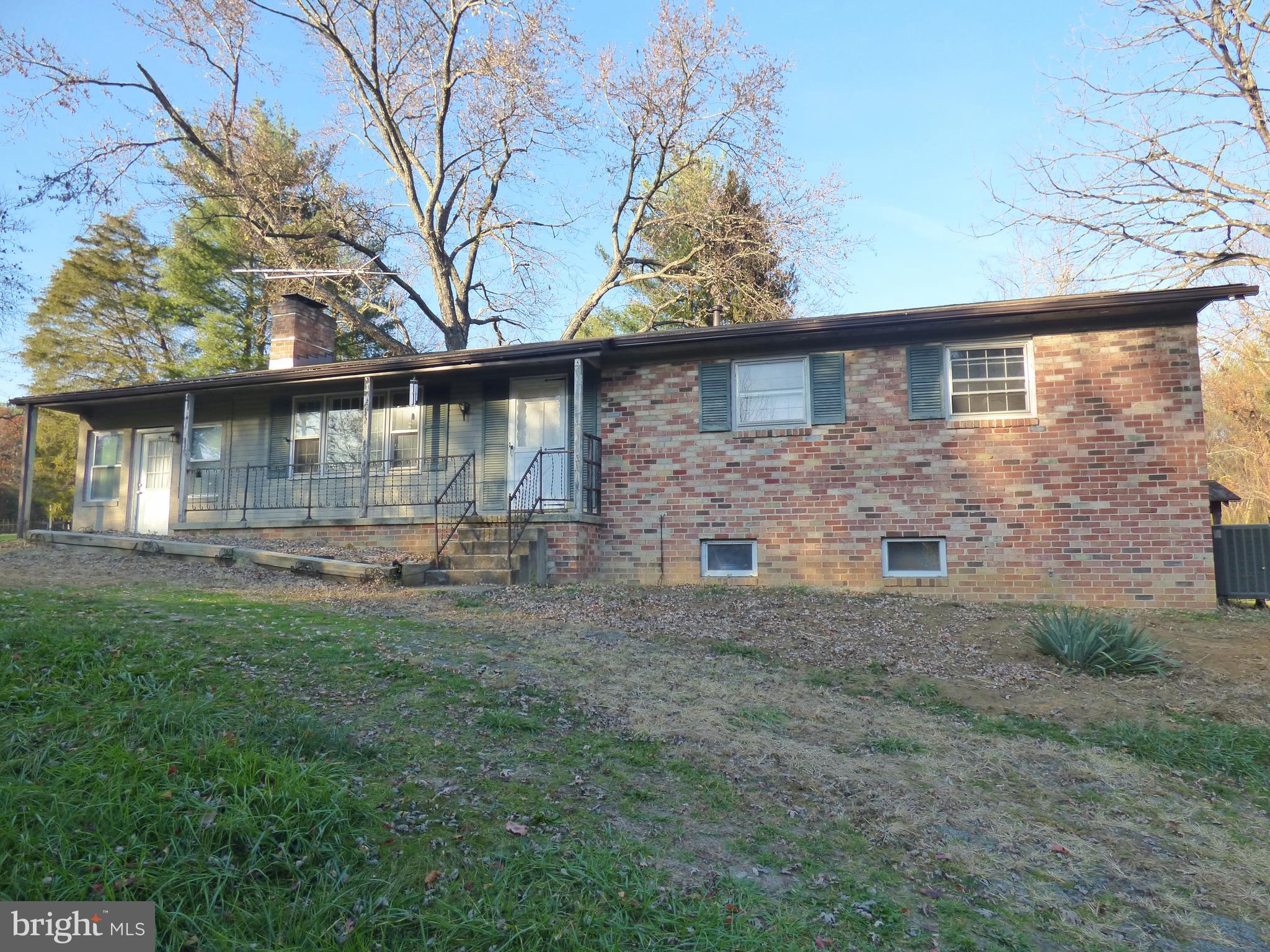 19370 Harmony Church Road Leesburg, VA 20175 - Photo 3 of 10 Gallery Image 3