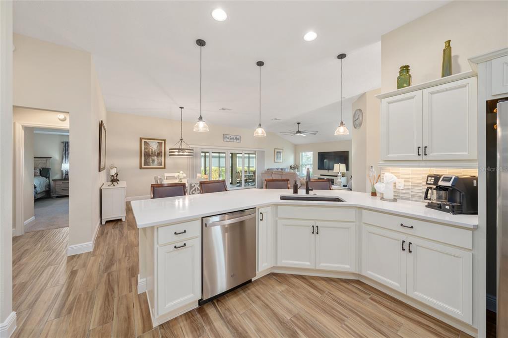 595 Randall Road The Villages, FL 32163 - Photo 7 of 37
