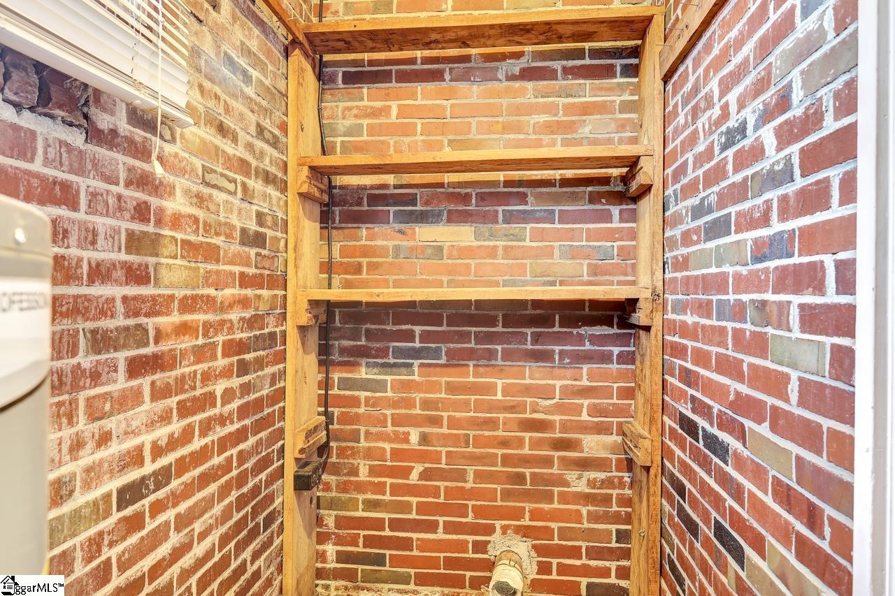 218 W Road Greer, SC 29650 - Photo 25 of 34