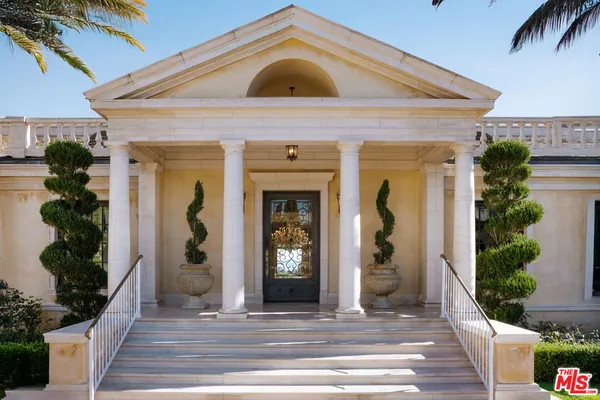 a view of a entryway door of the house