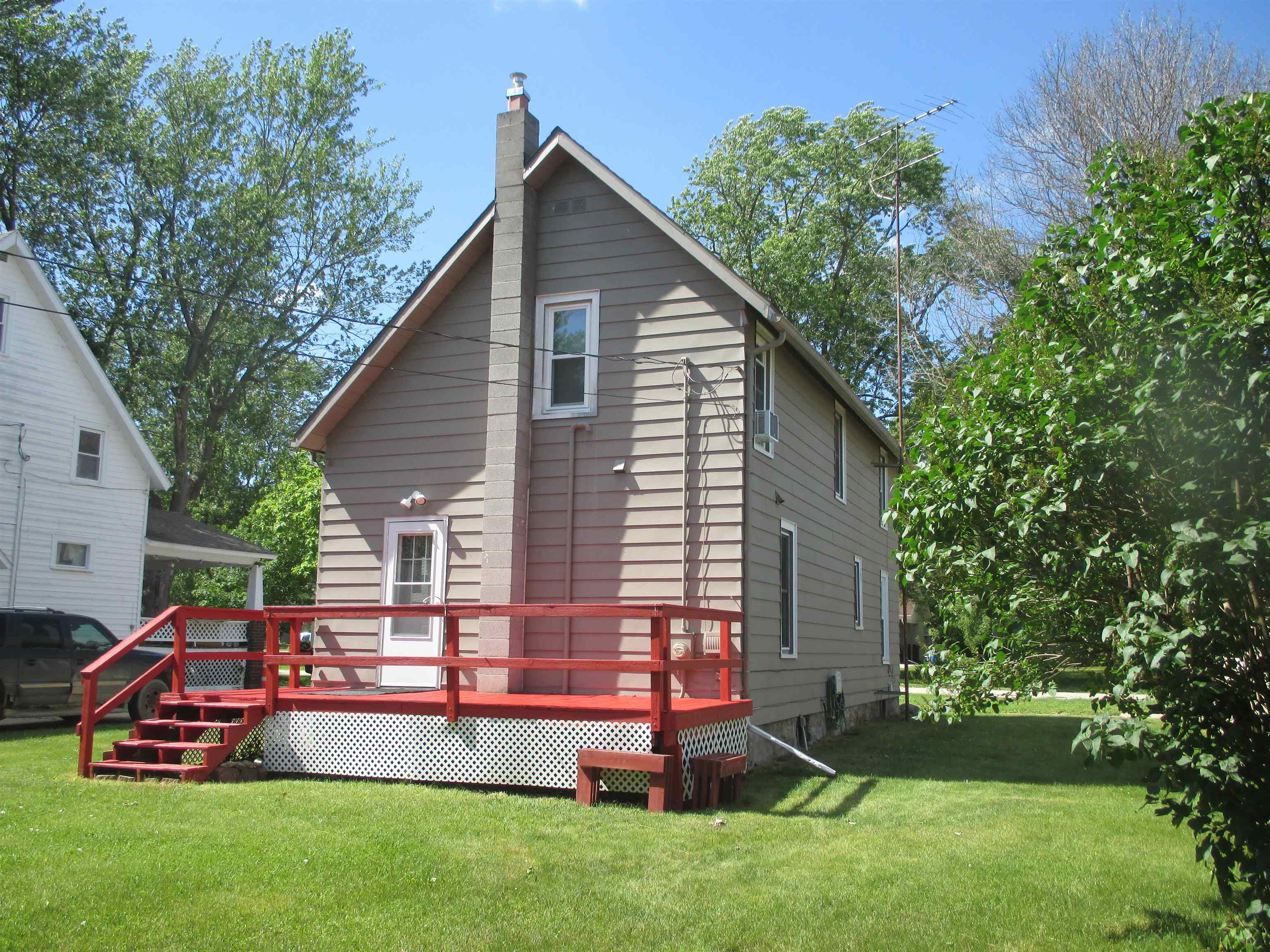 107 West Hall Street Shepherd, MI 48883 - Photo 3 of 20