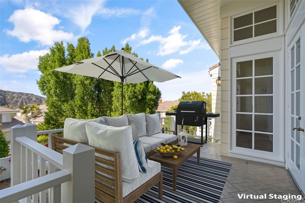 2256 The Terrace Los Angeles, CA 90049 - Photo 11 of 28