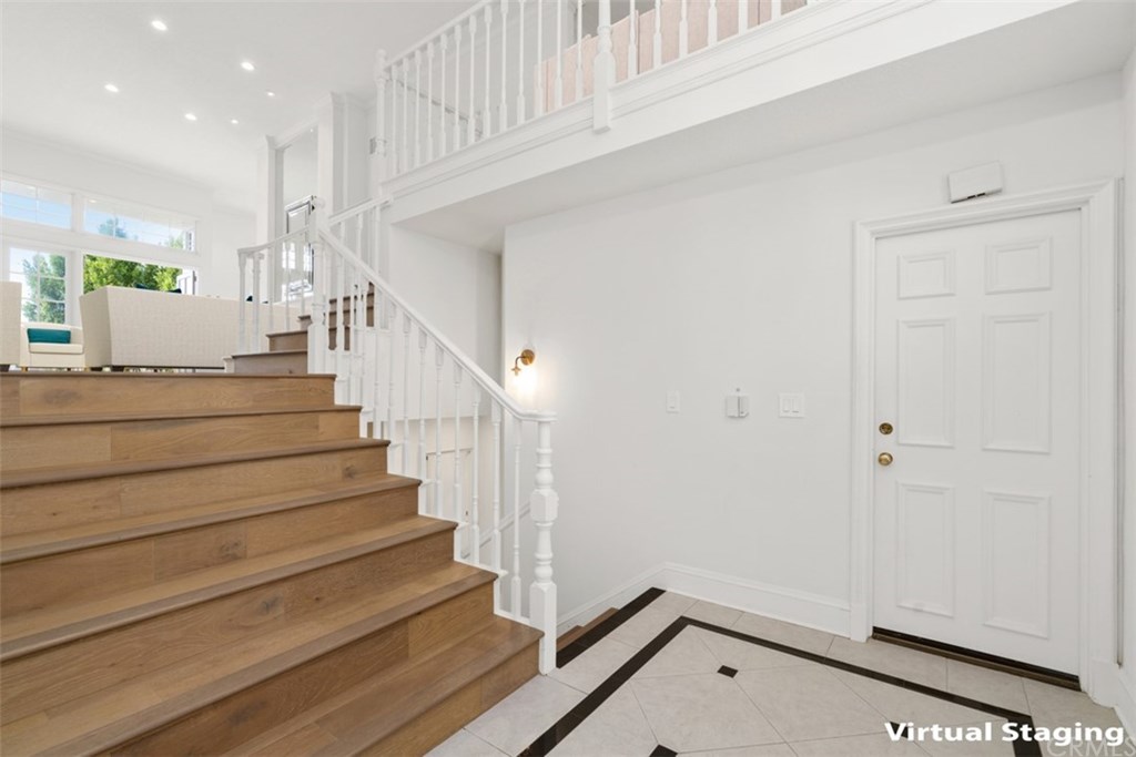 2256 The Terrace Los Angeles, CA 90049 - Photo 15 of 28