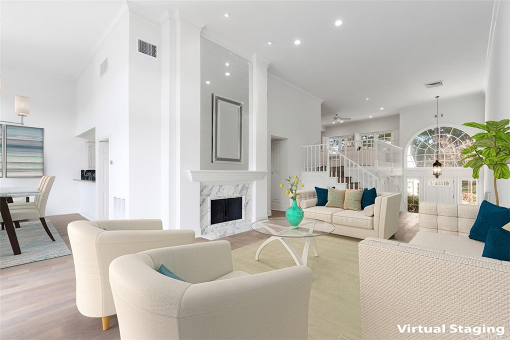 2256 The Terrace Los Angeles, CA 90049 - Photo 3 of 28