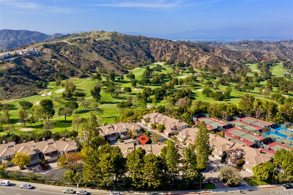 2256 The Terrace Los Angeles, CA 90049 - Photo 26 of 28