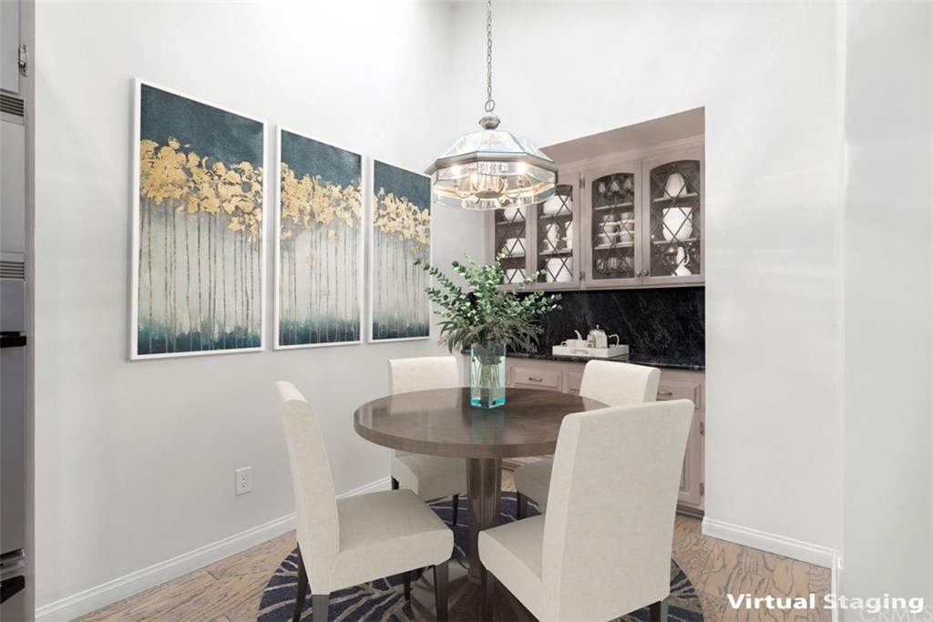 2256 The Terrace Los Angeles, CA 90049 - Photo 6 of 28