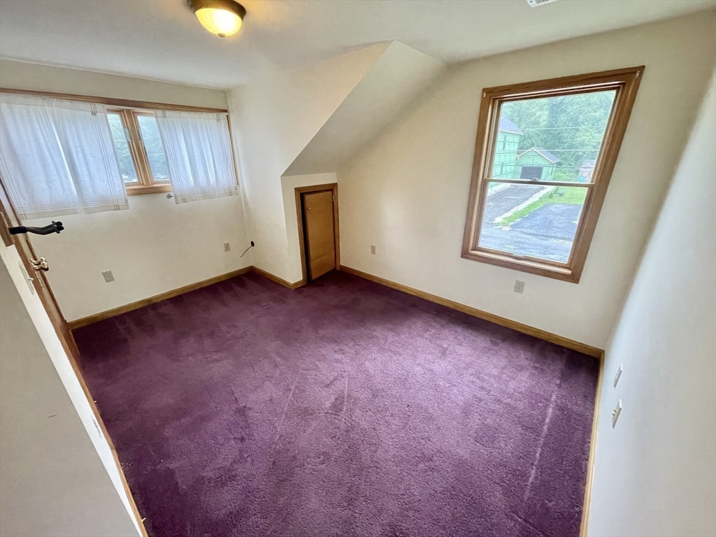 30 Landy Avenue Northampton, MA 01062 - Photo 18 of 40 an empty room with windows