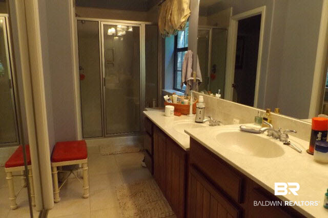 8521 Bay Harbor Road Elberta, AL 36530 - Photo 13 of 24 Master Bath