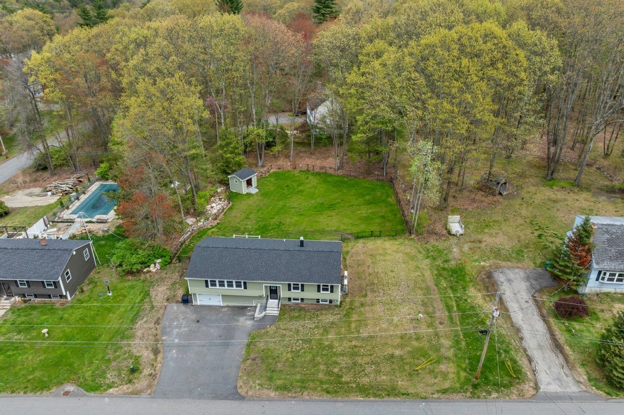 13 Doris Street Derry, NH 03038 - Photo 5 of 41
