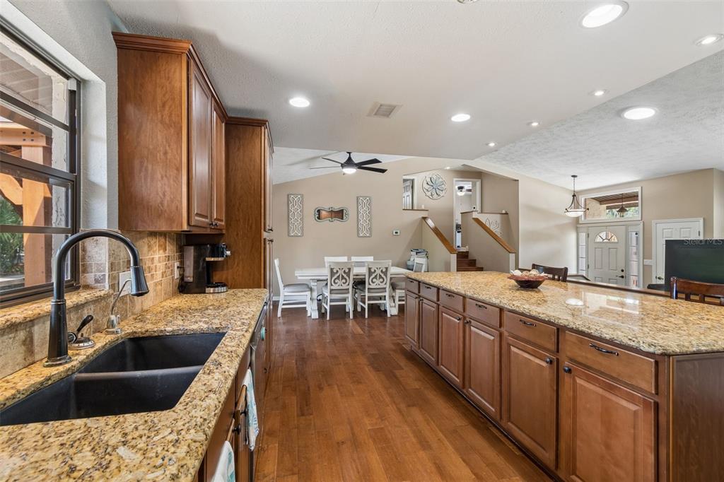 7871 Sycamore Drive New Port Richey, FL 34654 - Photo 11 of 46