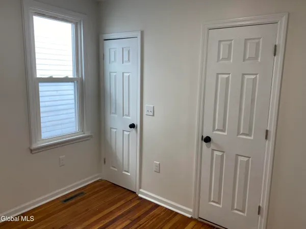 $1,800 | 1755 Avenue B, Schenectady, NY 12308