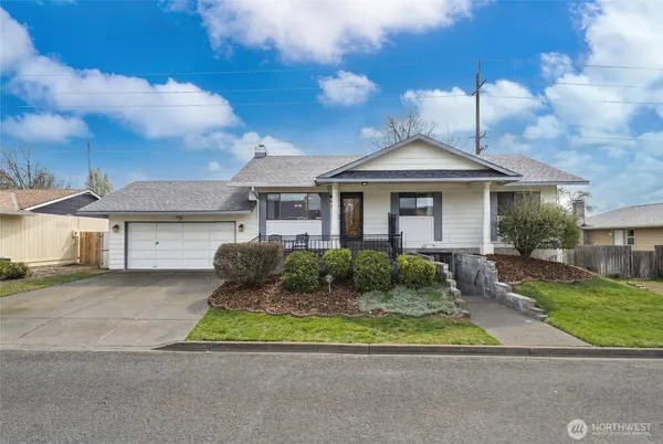 $539,000 | 1140 Southeast Colonial Drive, College Place, WA 99324