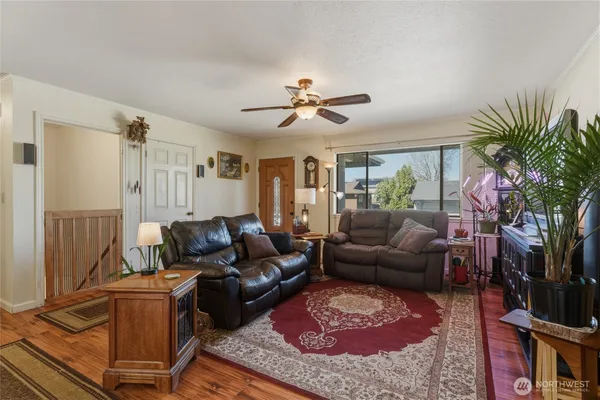 $539,000 | 1140 Southeast Colonial Drive, College Place, WA 99324