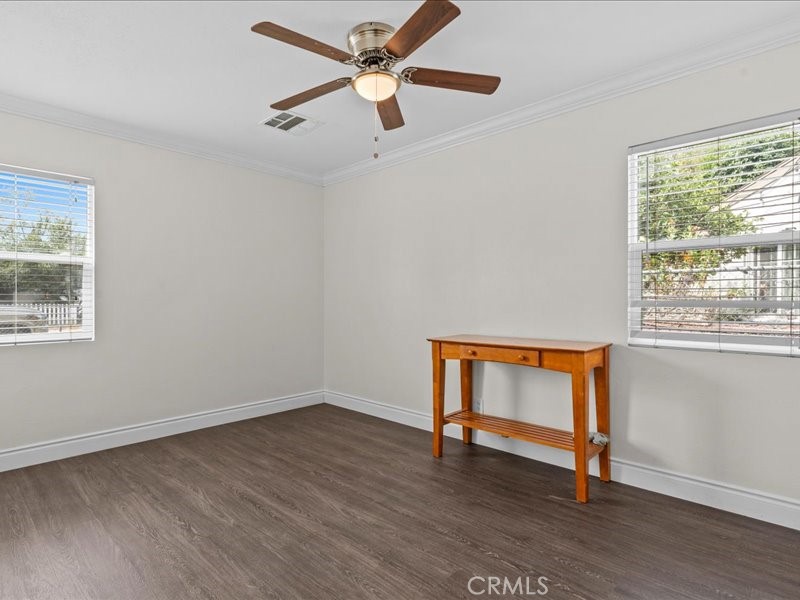 8437 Bruce Avenue Riverside, CA 92503 - Photo 10 of 24 Gallery Image 10