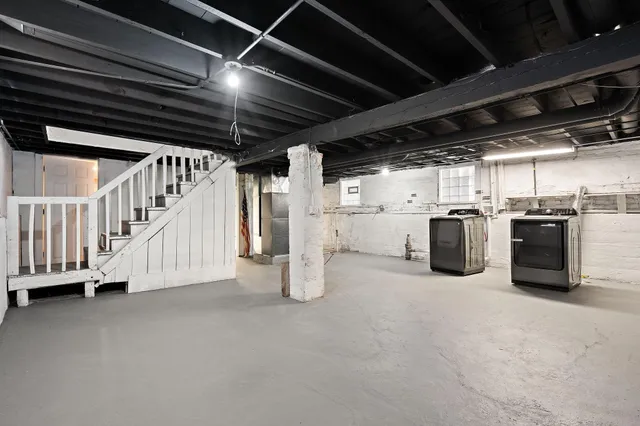 $2,250 | 1231 Lakeview Avenue, Whiting, IN 46394